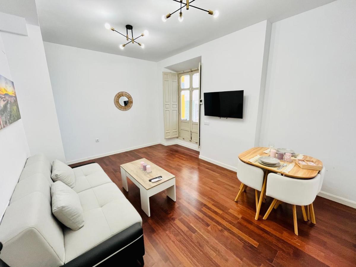 Marinac3 Precioso Apartamento Con Patio En El Centro Historico De Malaga Exterior photo